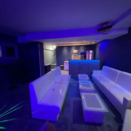 Partystudio - Dluga 4! Apartament Na Twoja Impreze Apartment *