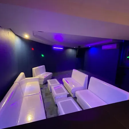 Partystudio - Dluga 4! Apartament Na Twoja Impreze Apartment *