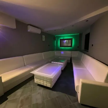 Partystudio - Dluga 4! Apartament Na Twoja Impreze